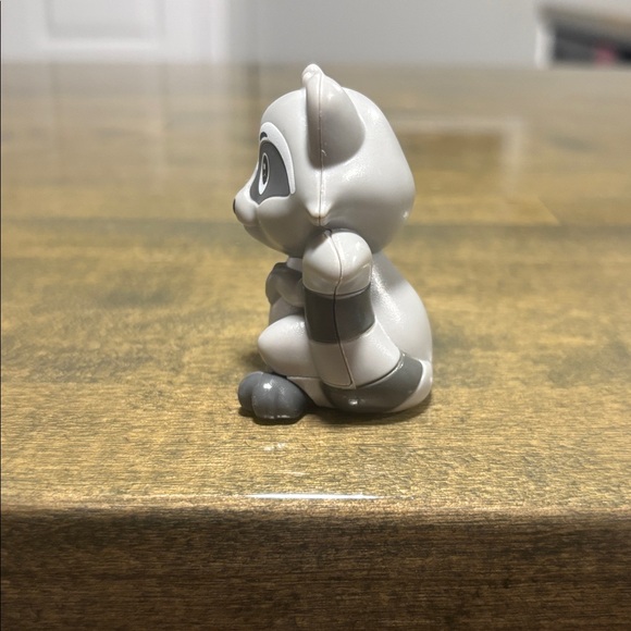 Fisher Price Little People Woodland Raccoon - Picture 2 of 5